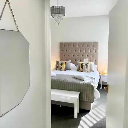 Gillygate Nest With Free Allocated Parking York Exterior photo