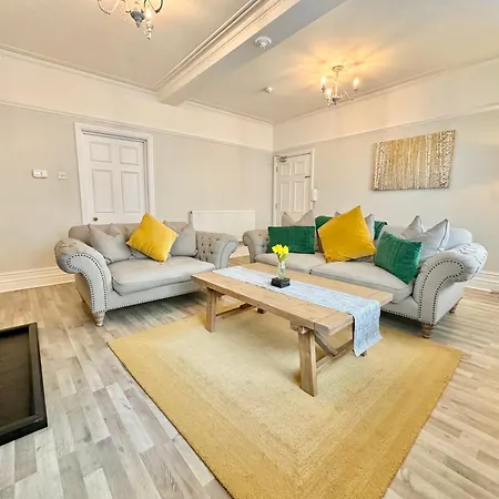 Gillygate Nest With Free Allocated Parking York Exterior photo